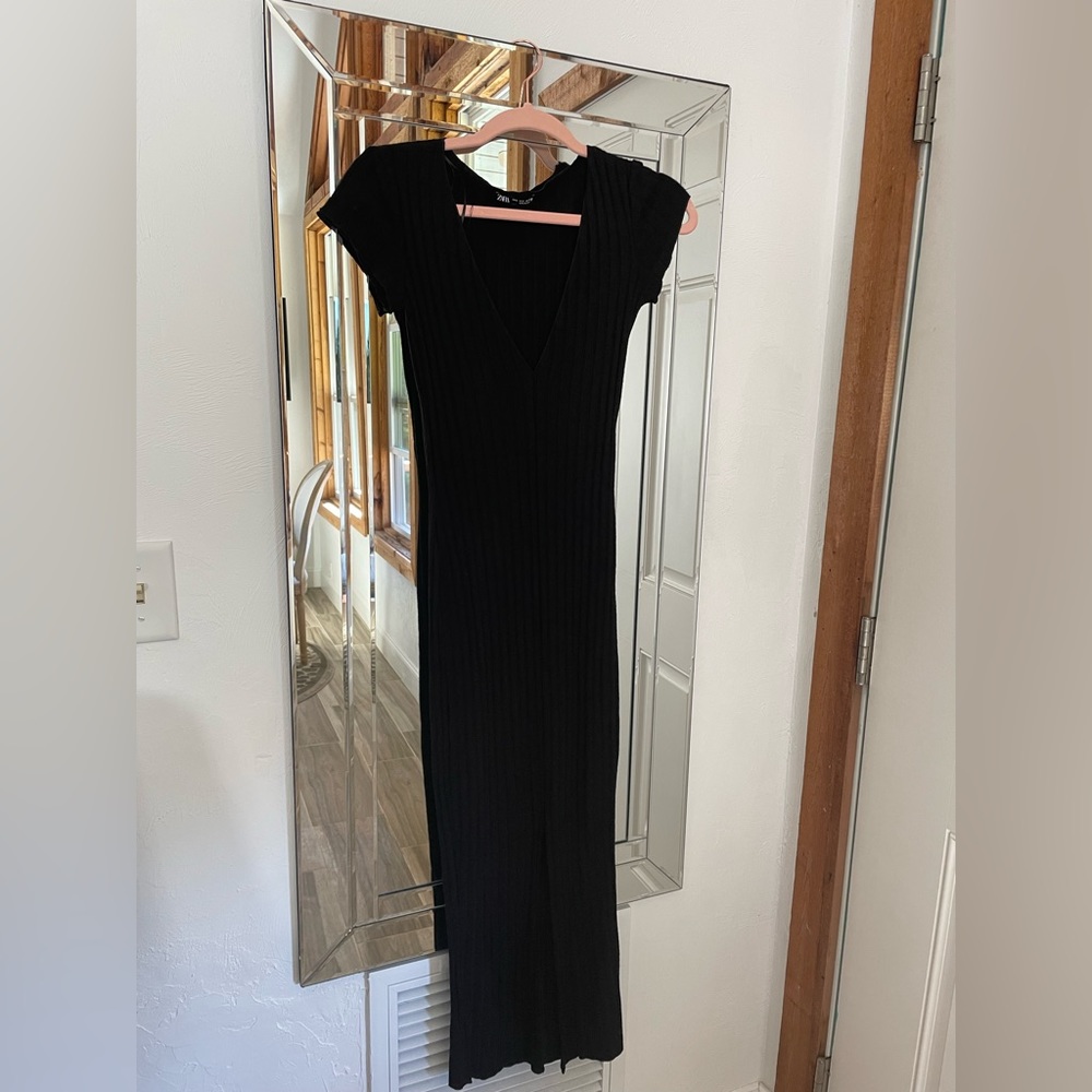 Zara cream midi dress size small